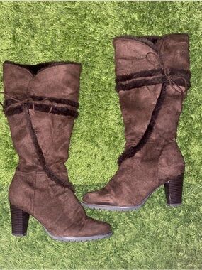 Women’s Brown Faux-Suede Mid-Calf Heeled Winter Boots